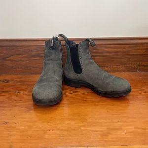 Blundstone women’s originals high top boots